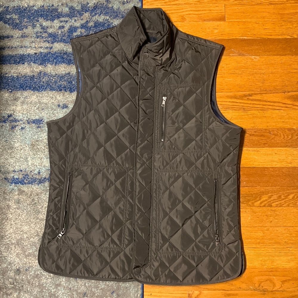 Tailorbyrd puffer vest brand new without tags very dark grey